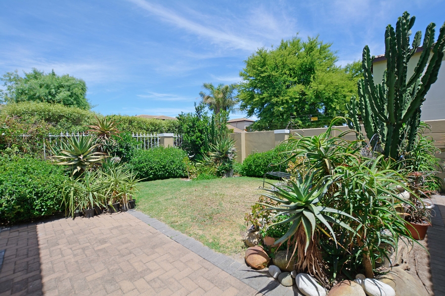 5 Bedroom Property for Sale in Parklands Western Cape